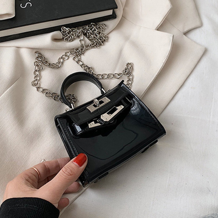 

Lovely Casual Chain Strap Black Crossbody Bag