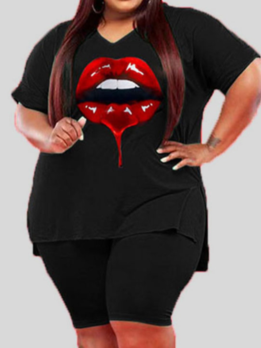 

Lovely Plus Size Casual Lip Print Split Black Two-piece Shorts Set