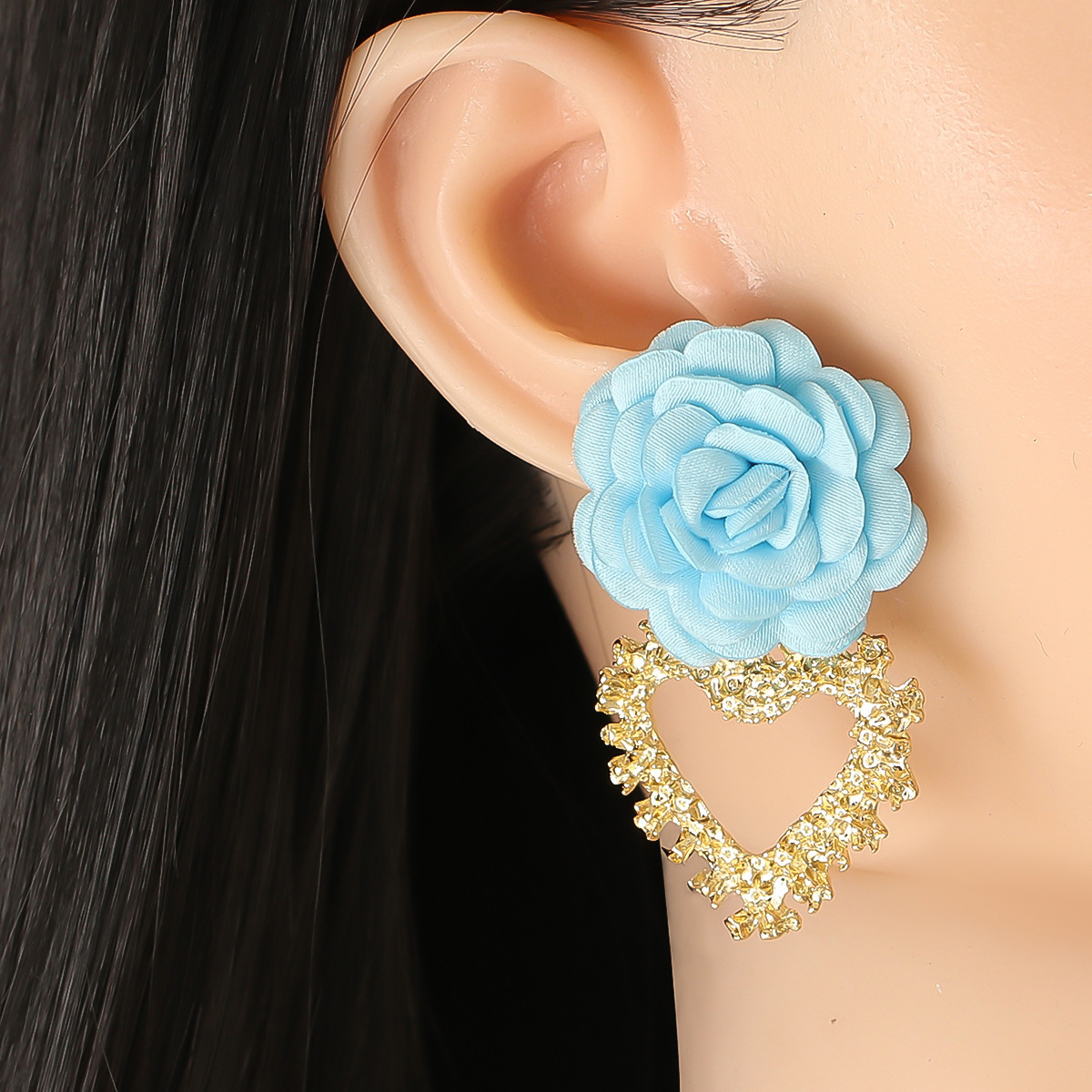 

LW Sweet Floral Decoration Blue Earring