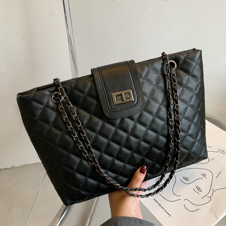 

LW Faux Leather Chain Strap Shoulder Bag, Black