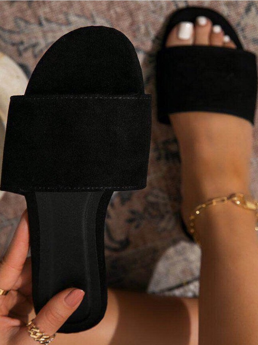 

Lovely Casual Round-toe Black Slippers