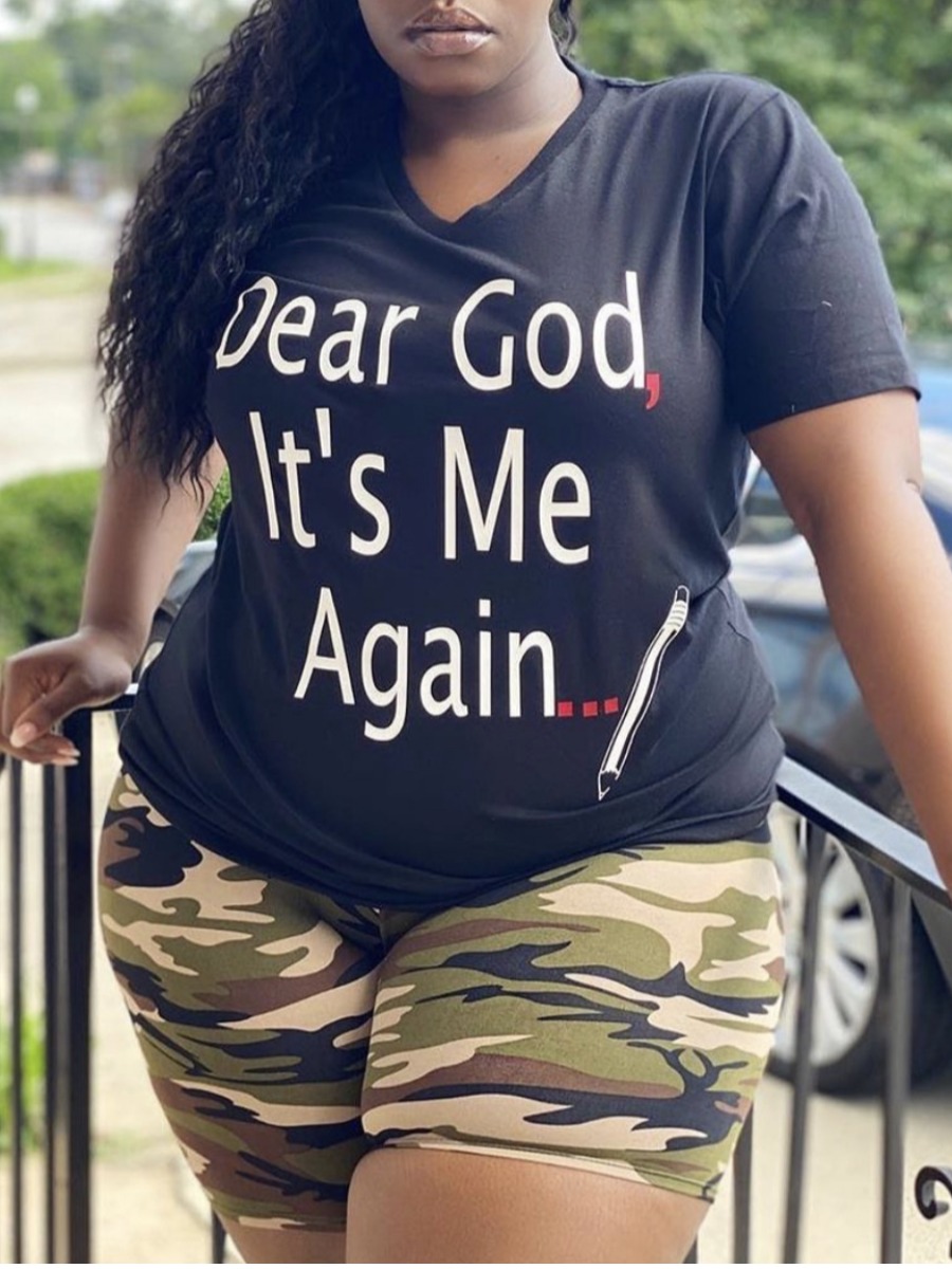 

Lovely Plus Size Casual Letter Camo Print Black Two-piece Shorts Set