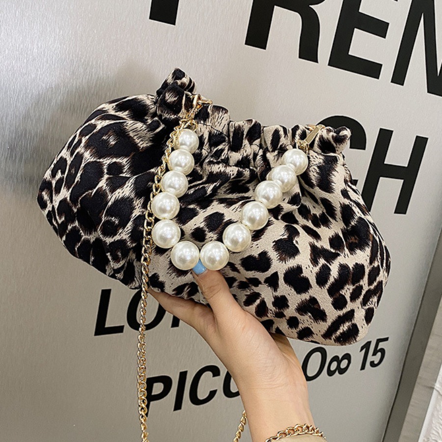 

Lovely Casual Leopard Print Pearl Decoration Crossbody Bag