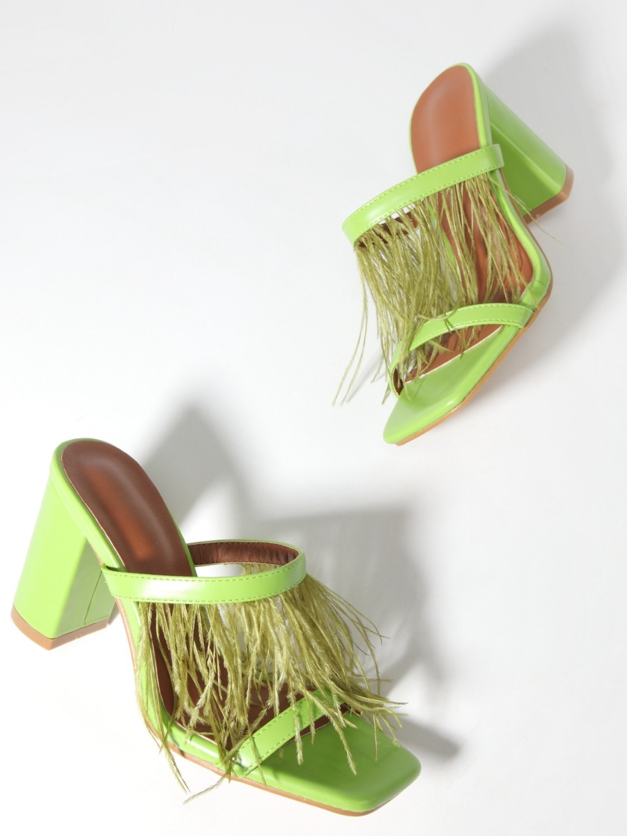 

Lovely Sexy Tassel Design Green Pumps