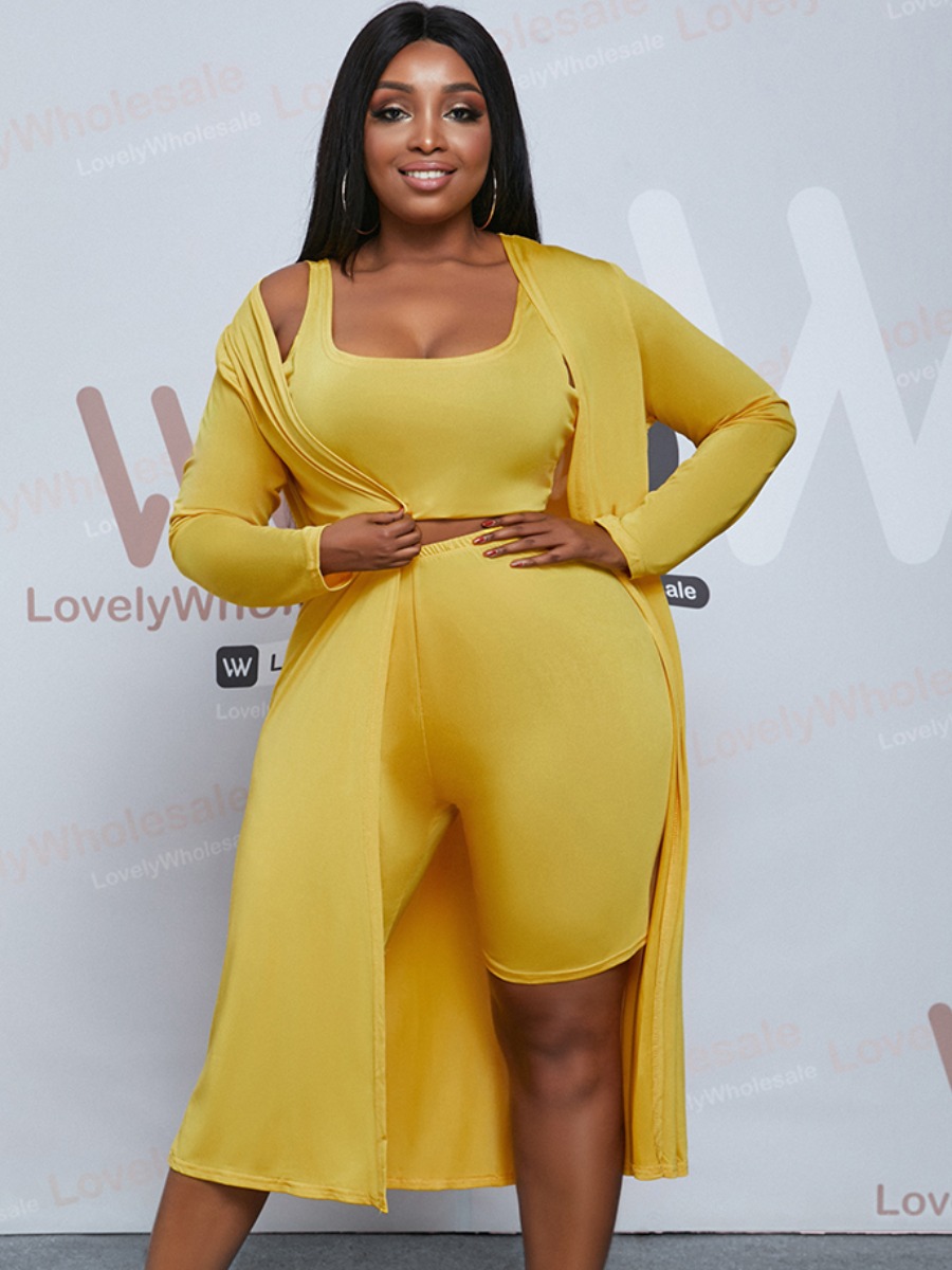 

Lovely Plus Size Casual U Neck Elastic Yellow Three-piece Shorts Set