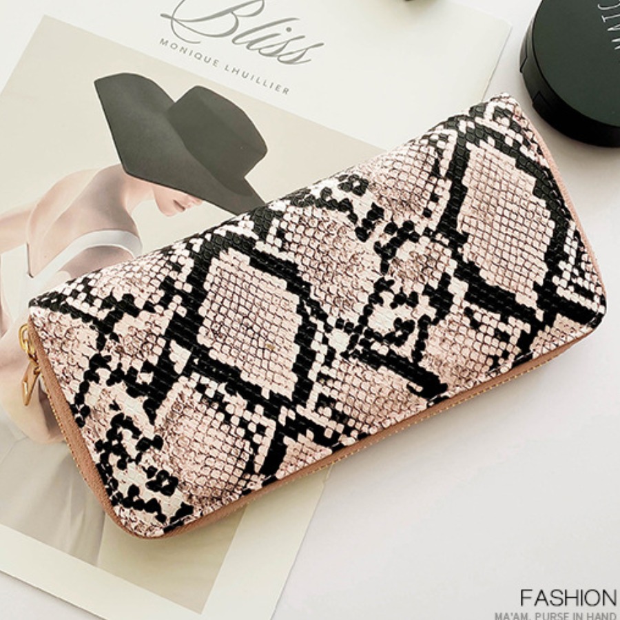 

LW Casual Cobra Print Pink Clutch Bag