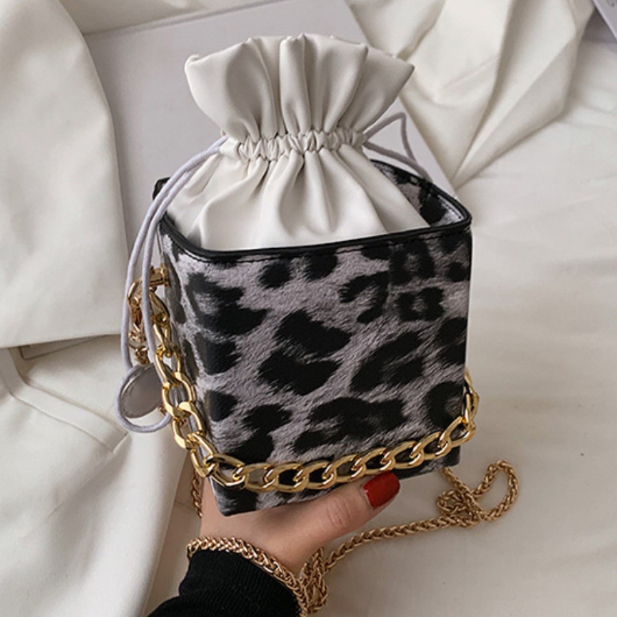

Lovely Casual Leopard Print Chain Strap Messenger Bag