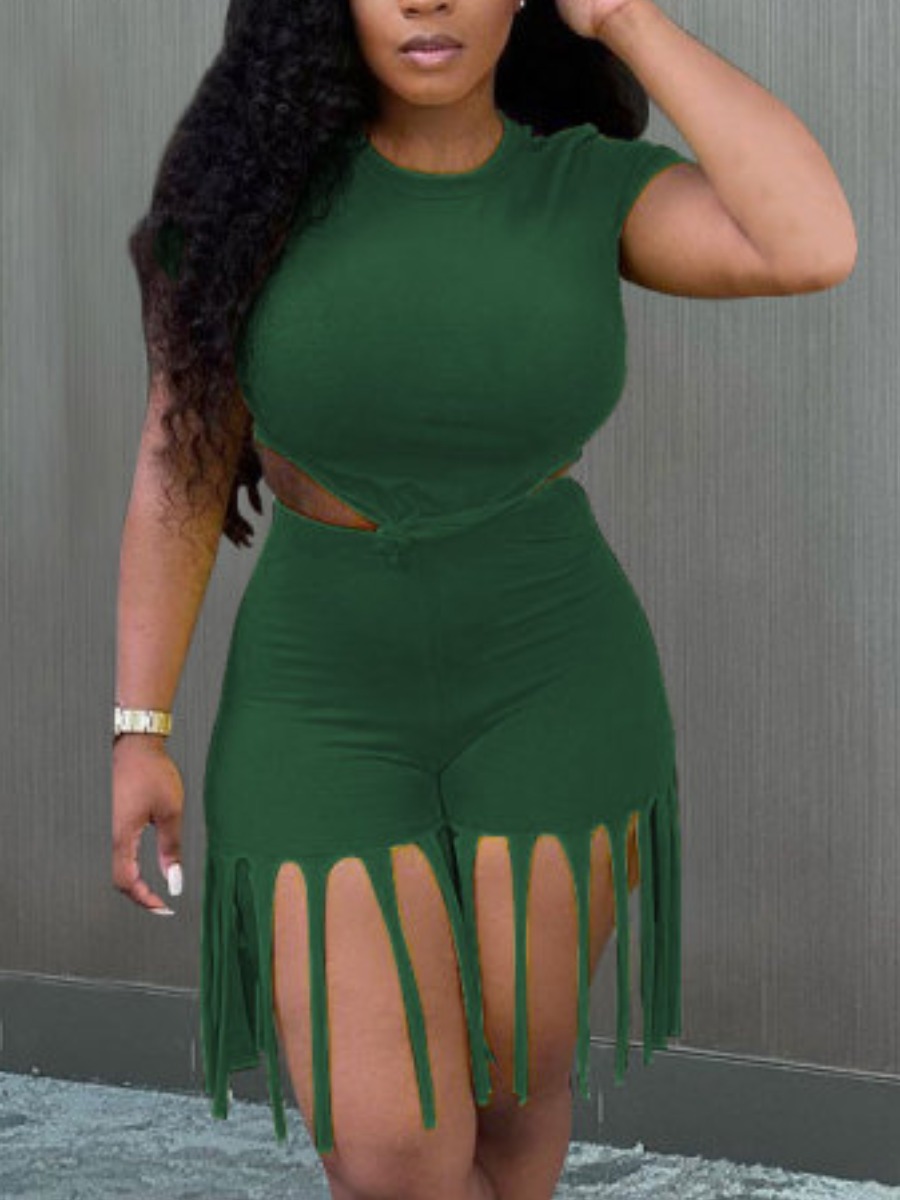 

Lovely Plus Size Casual O Neck Tassel Design Green Two-piece Shorts Set