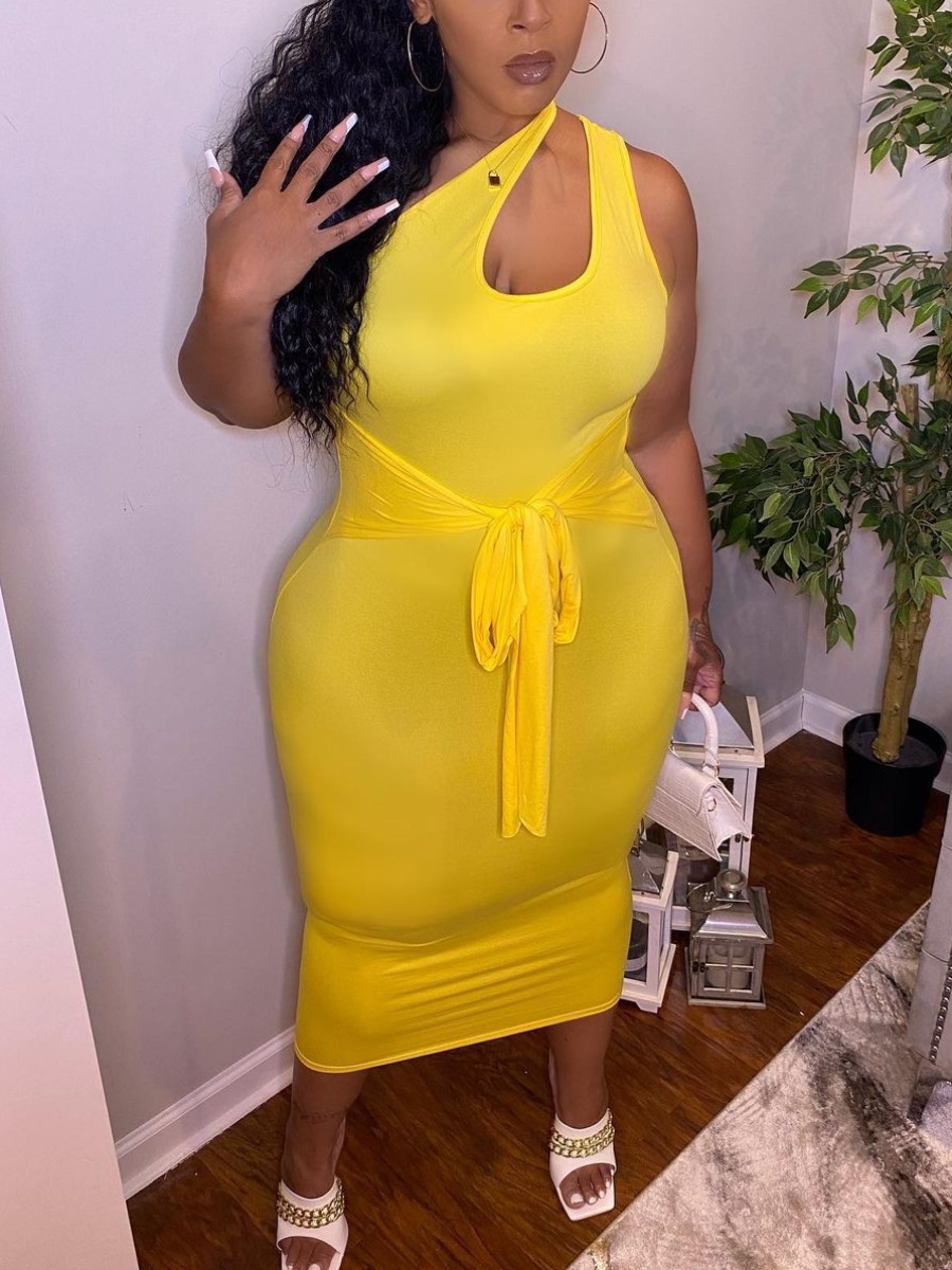 

Lovely Casual One Shoulder Hollow-out Bandage Design Yellow Mid Calf Dress