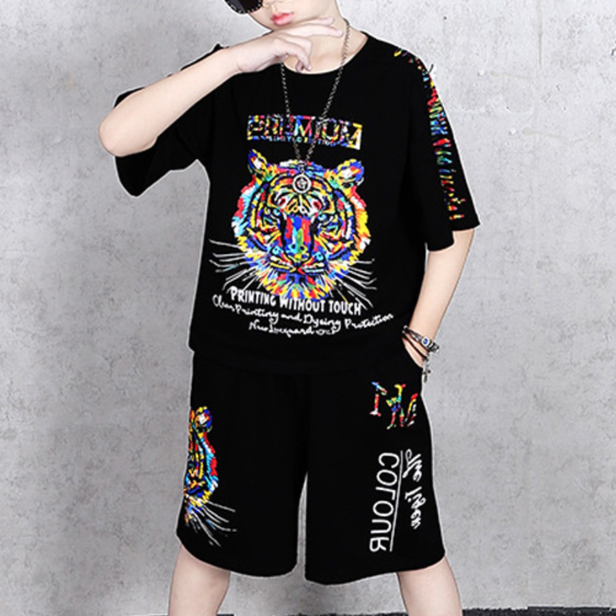 

Lovely Boy Street Animal Letter Print Black Two Piece Shorts Set