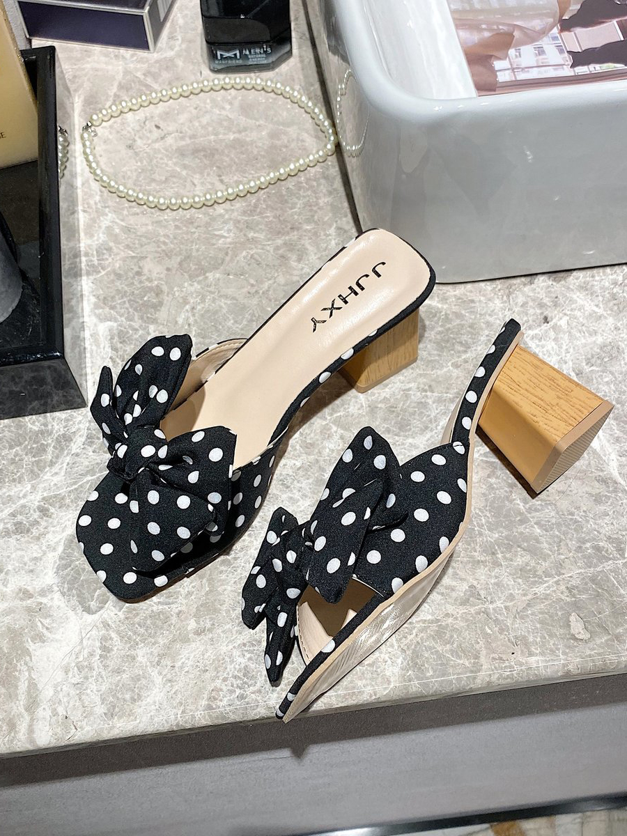 

Lovely Casual Dot Print Bow-tie Decoration Black Pumps