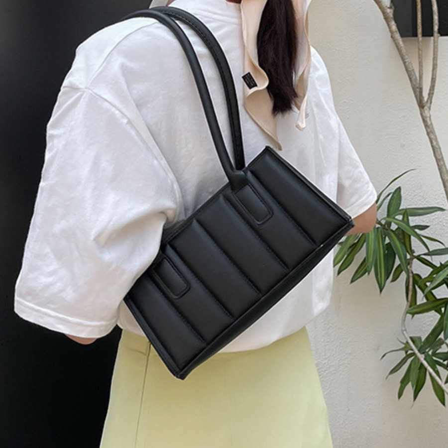 

LW Simple Rectangular Shoulder Bag, Black