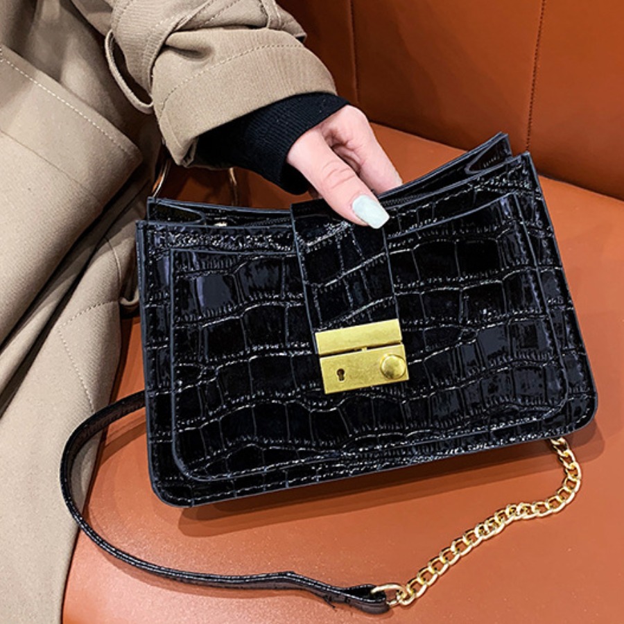 

Lovely Chain Decoration Lock Crossbody Bag, Black