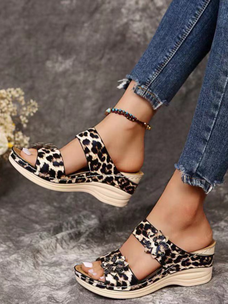 

LW Leopard Print Strappy Wedge Slippers