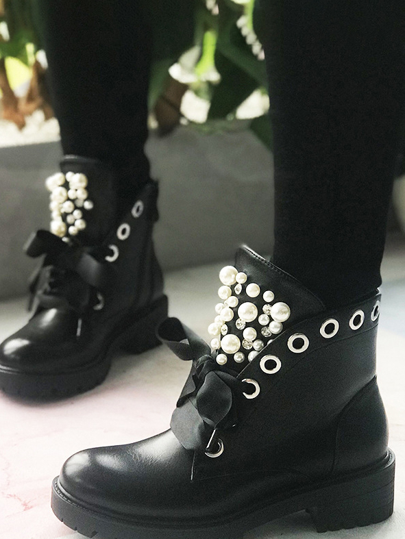 

LW Pearl Decoration Booties, Black