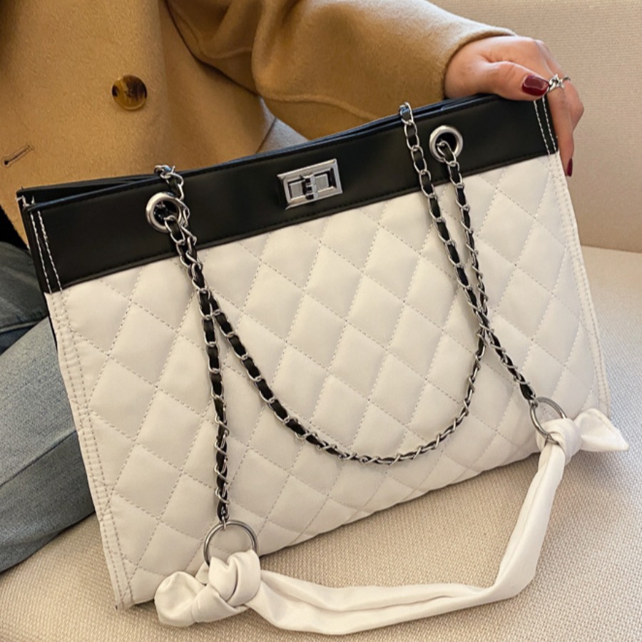 

Lovely Quilted Slide Shoulder Bag, White