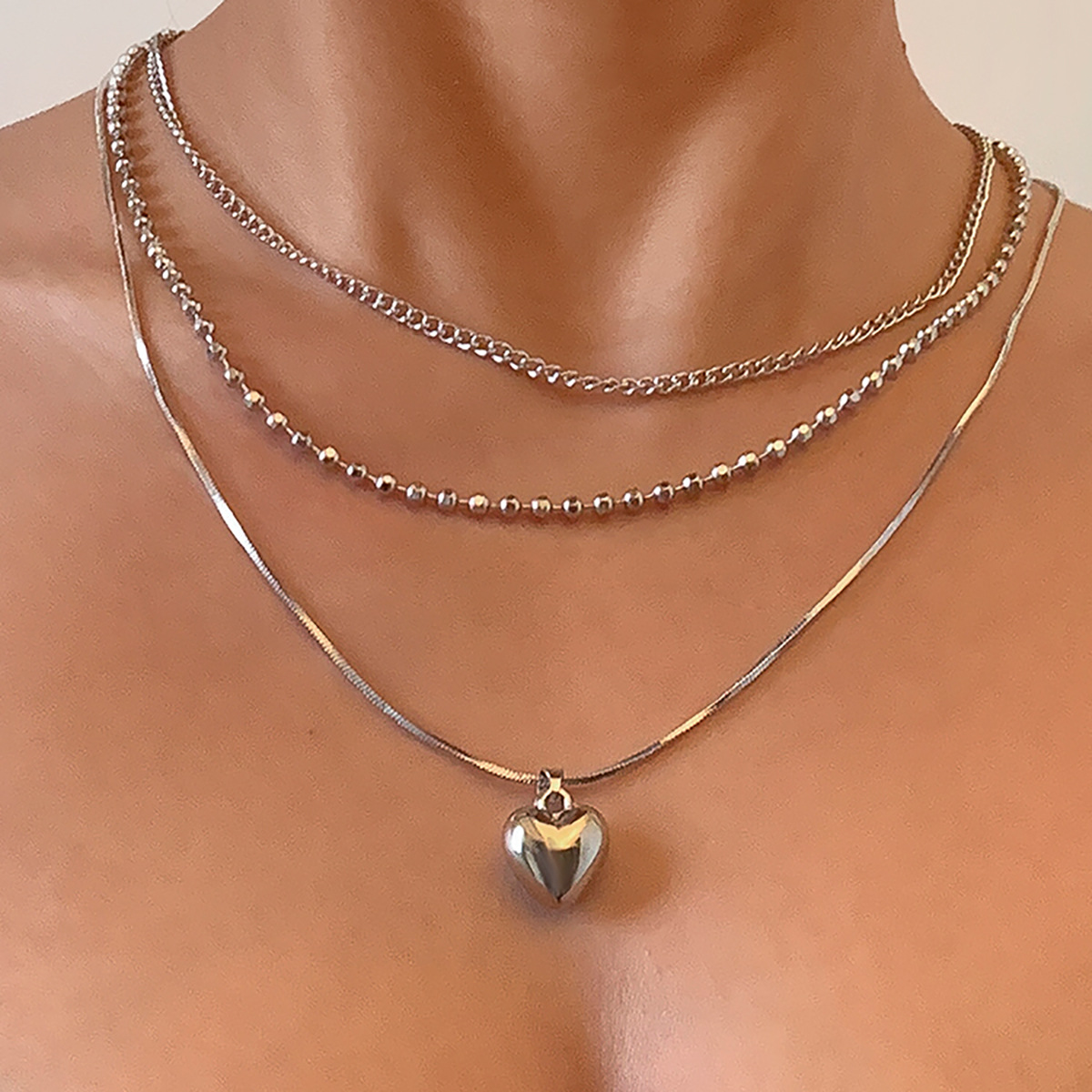 

LW Heart Decoration Multilayer Necklace, Silver