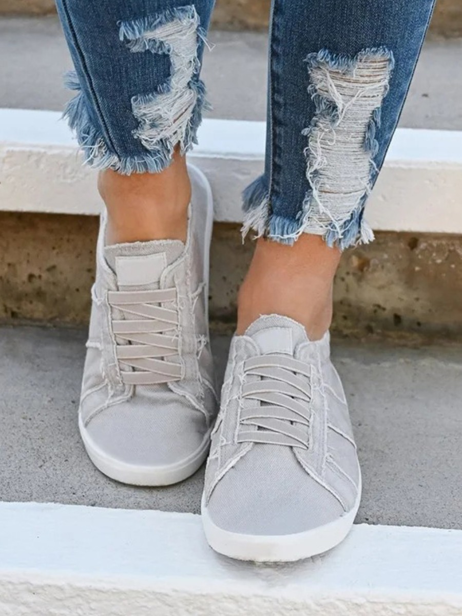 LW Lace-up Low Heel Flats