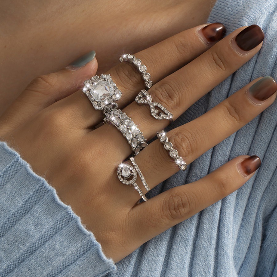 

LW 6-piece Crystal Ring, Silver