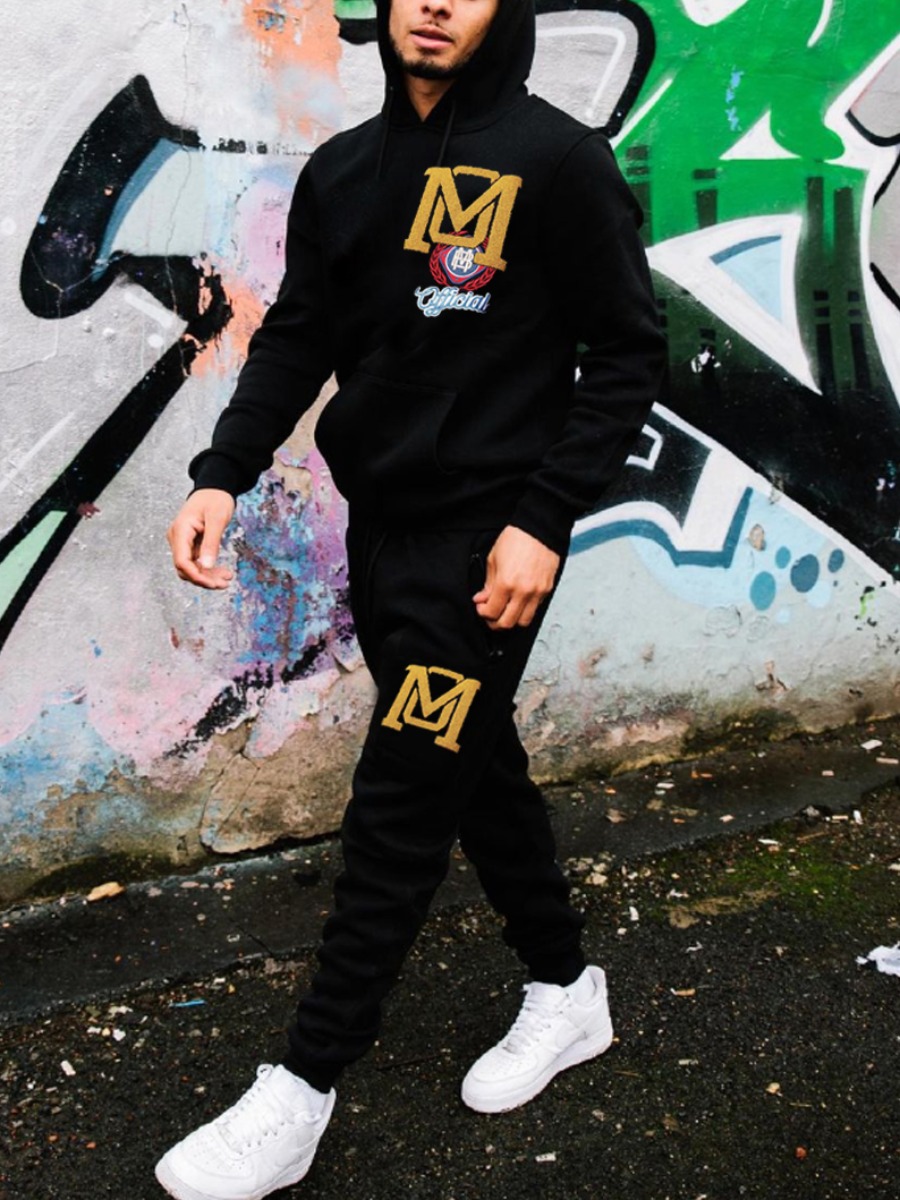 

LW Men Letter Print Kangaroo Pocket Sweatsuit Set, Black