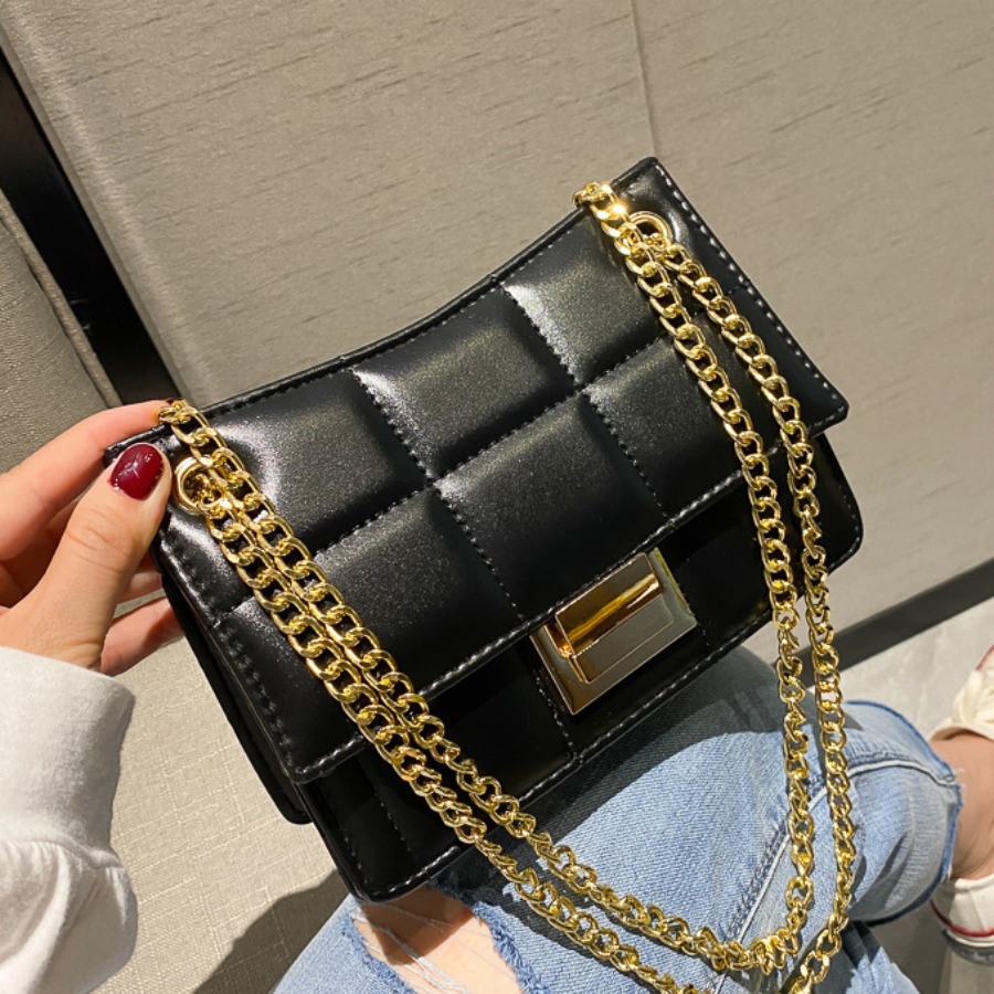 

LW Metallic Lock Chain Strap Shoulder Bag, Black