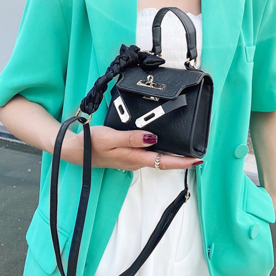 

LW BASICS Letter Carved Braided Messenger Bag, Black