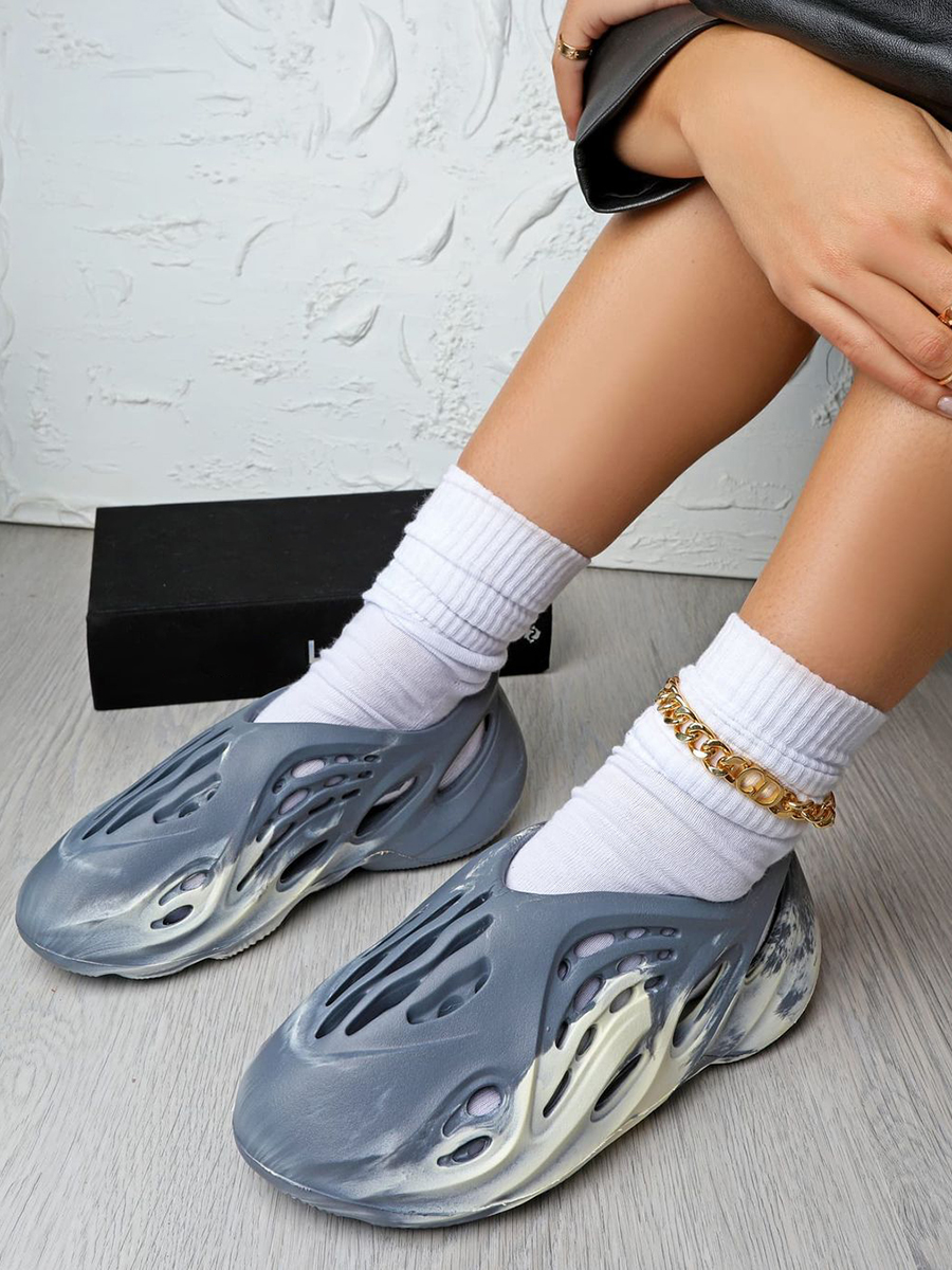 

LW Minimalist Hollow-out Design Flats, Grey
