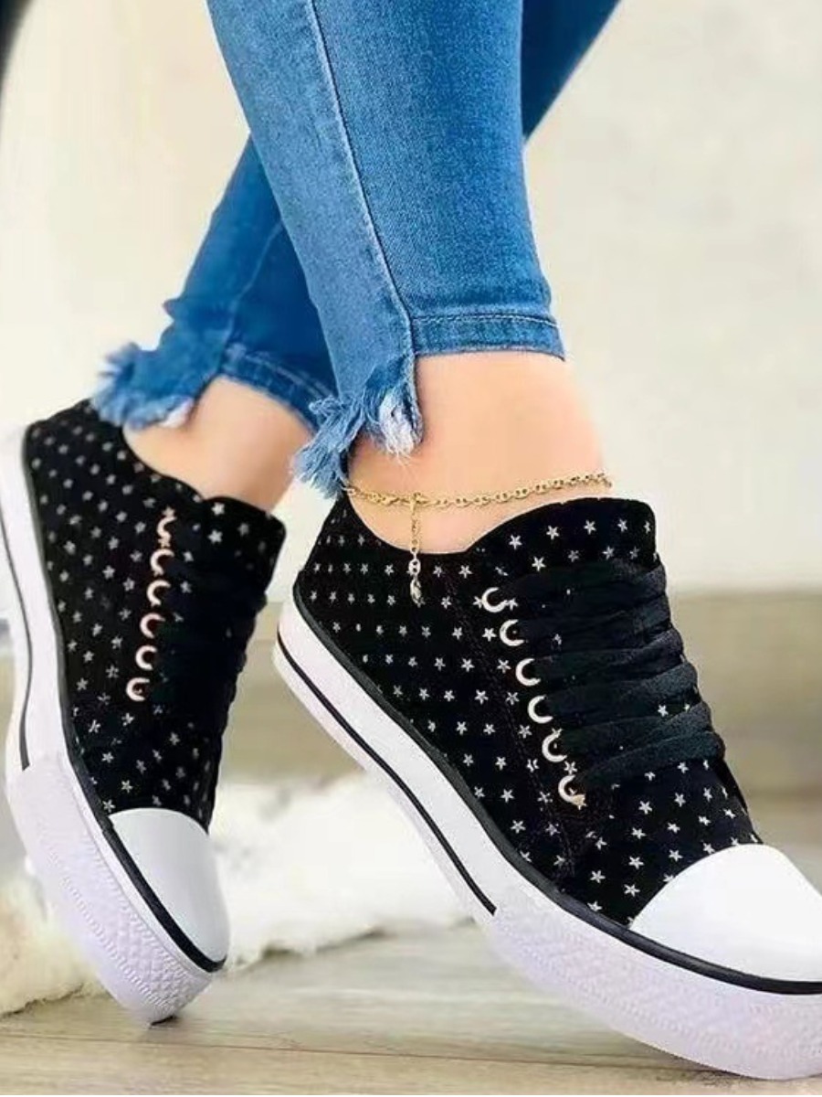 

LW Star Print Lace up Flats, Black