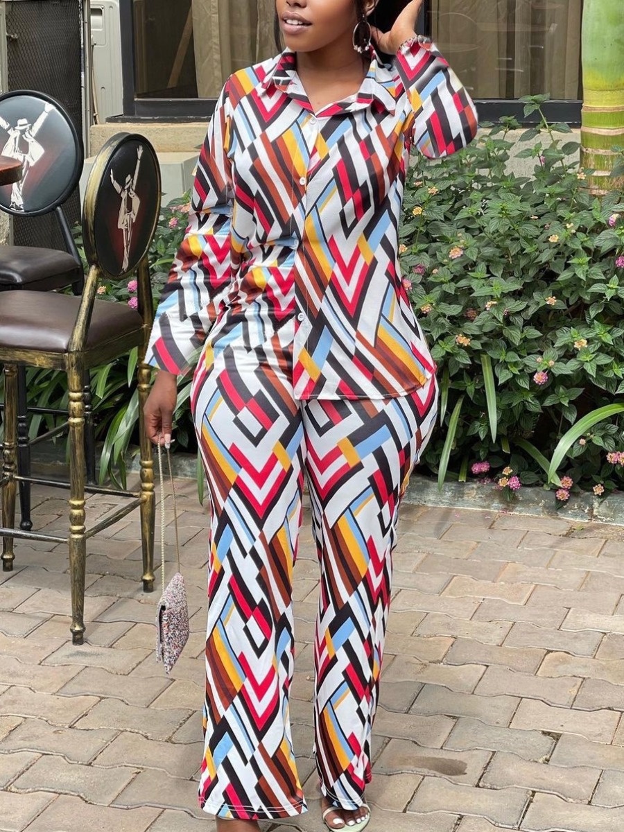 

LW Button Design Geometric Print Pants Set, Multi