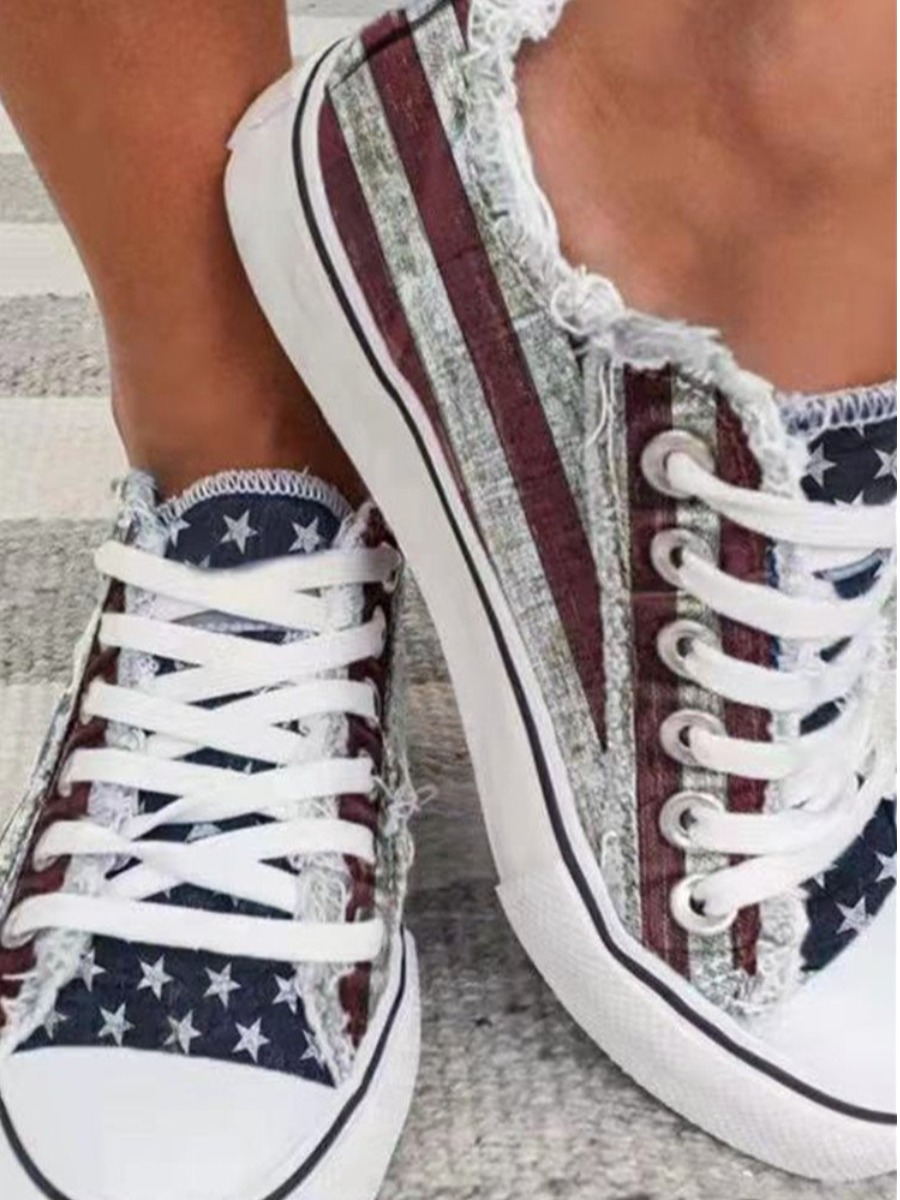 

LW Flag Pattern Raw Edge Flats, Multi
