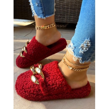 

LW Chain Decor Plush Slippers, Red
