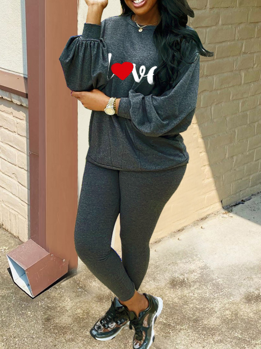 

LW Heart Letter Print Pullover Pants Set, Grey