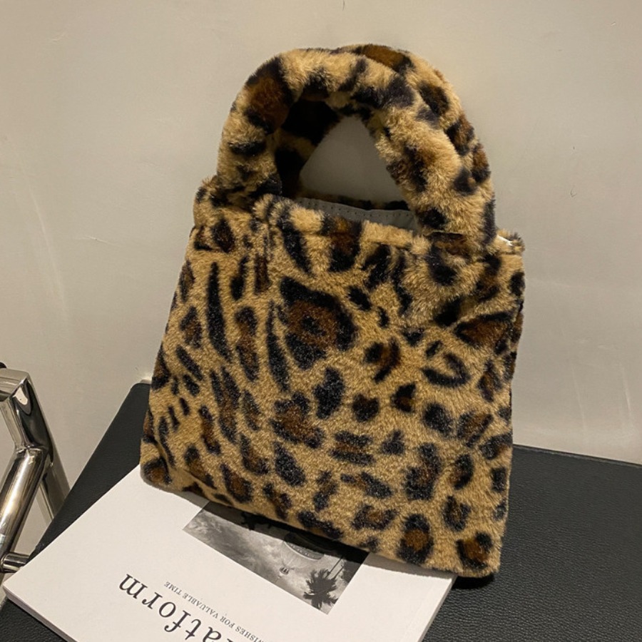 

LW Leopard Print Plush Messenger Bag