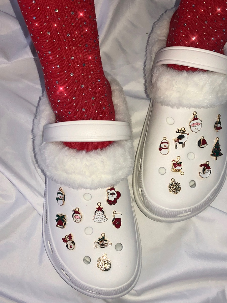 

LW Christmas Day Plush Slippers, White