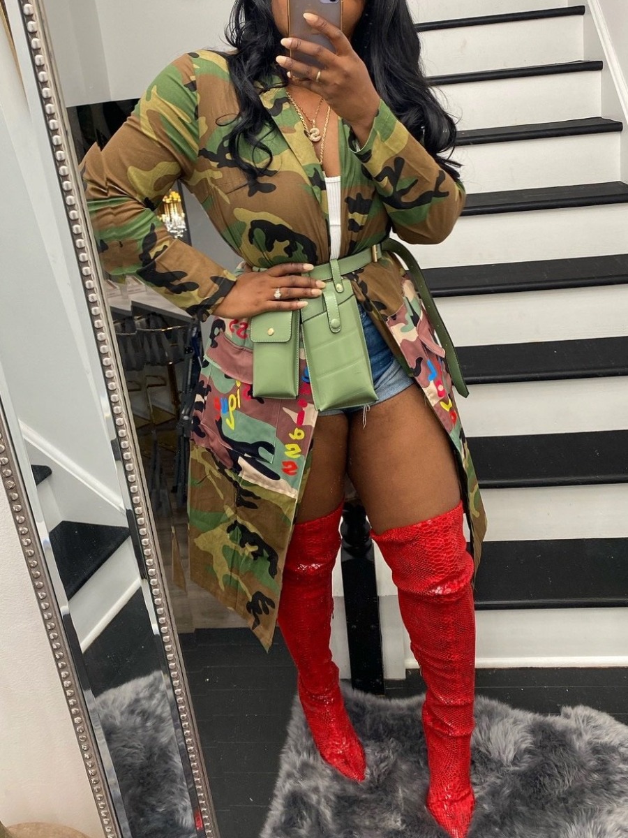 

LW Pocket Design Camo Print Trench Coat