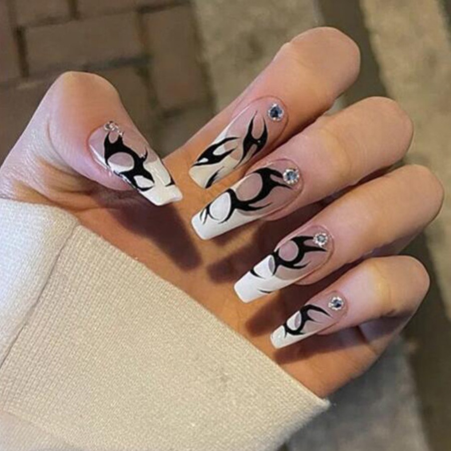 

LW Geometric Decor False Nail, Black