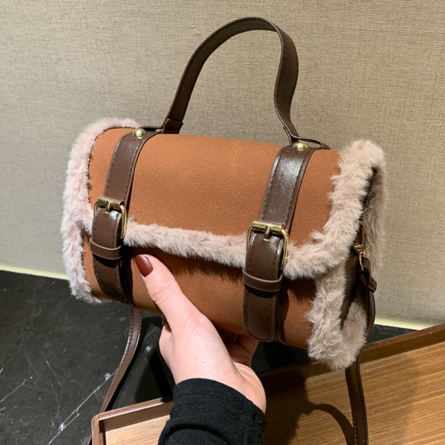 

LW Plush Buckle Design Messenger Bag, Brown
