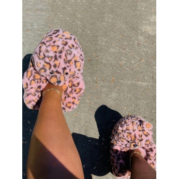 

LW Plush Leopard Print Teddy Slippers