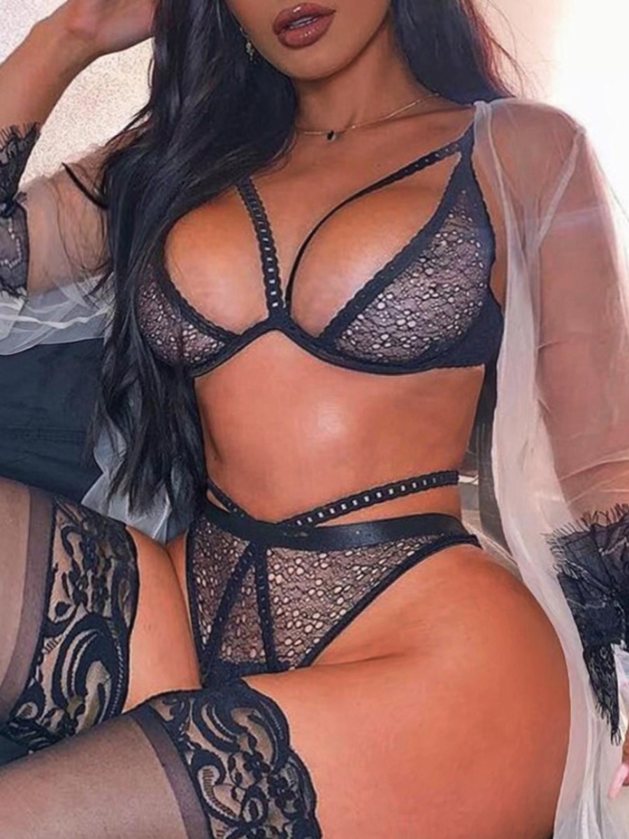 

LW SXY Plus Size Lace See-through Bra Set, Black
