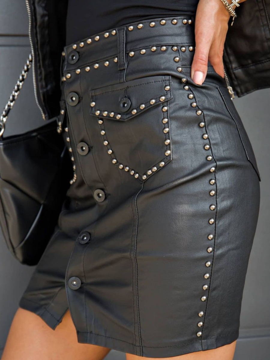 

LW Rivet Decor Button Design Skirt, Black