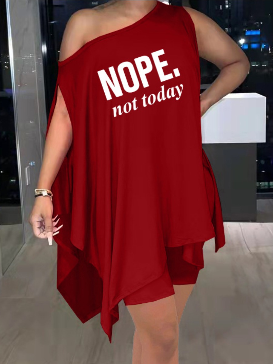 

LW Plus Size Letter Print Asymmetrical Shorts Set, Wine red