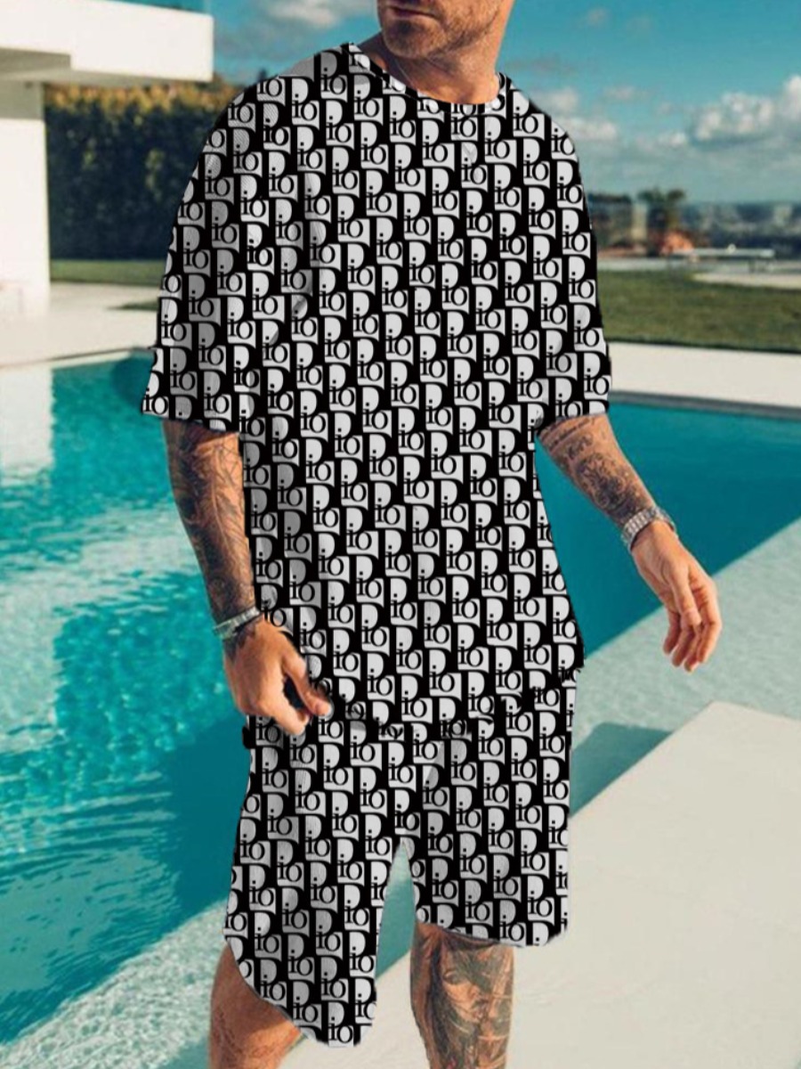 LovelyWholesale Men Round Neck Geometric Print Shorts Set Summer Short Sleeve Street Pullovers Round Neck Spring Summer 2024