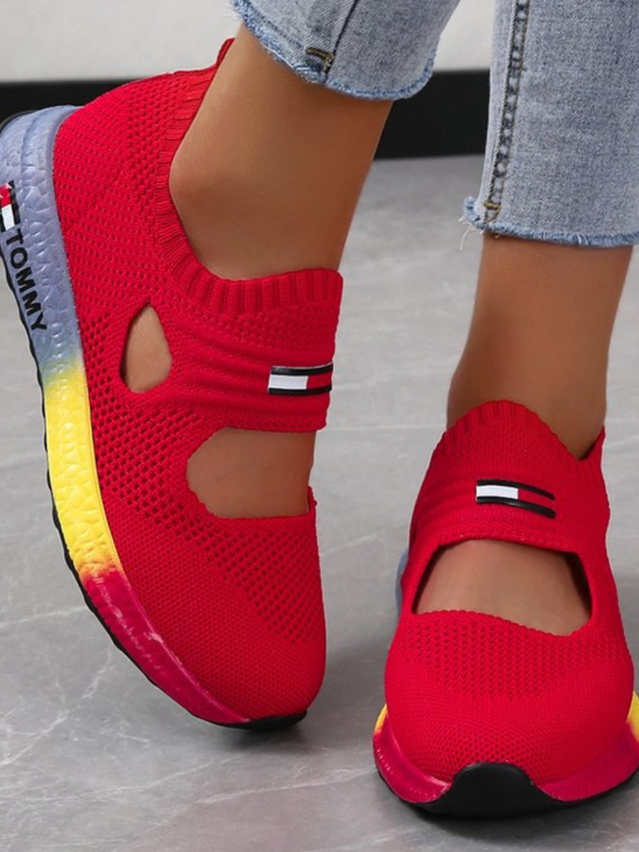 

LW Cut Out Breathable Flats, Red
