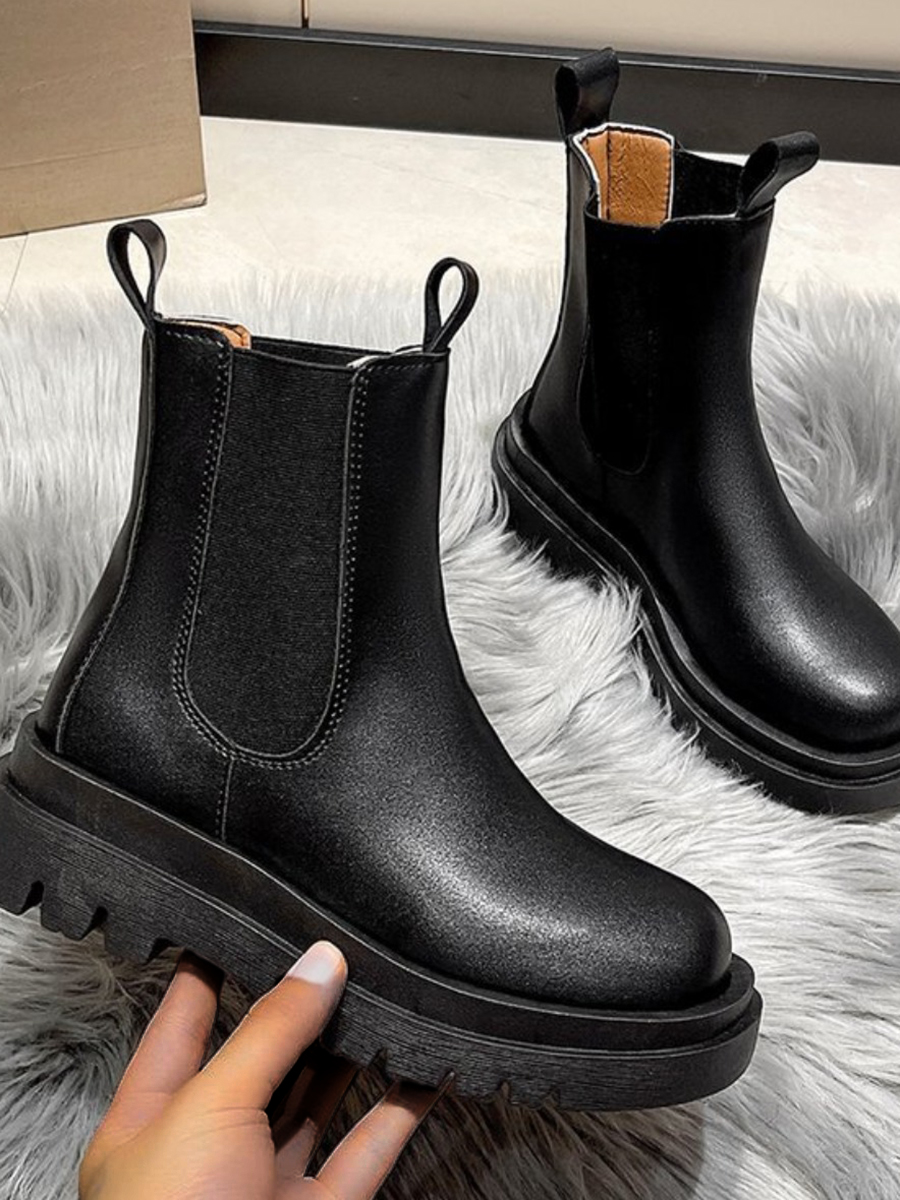 LW Round Toe Booties