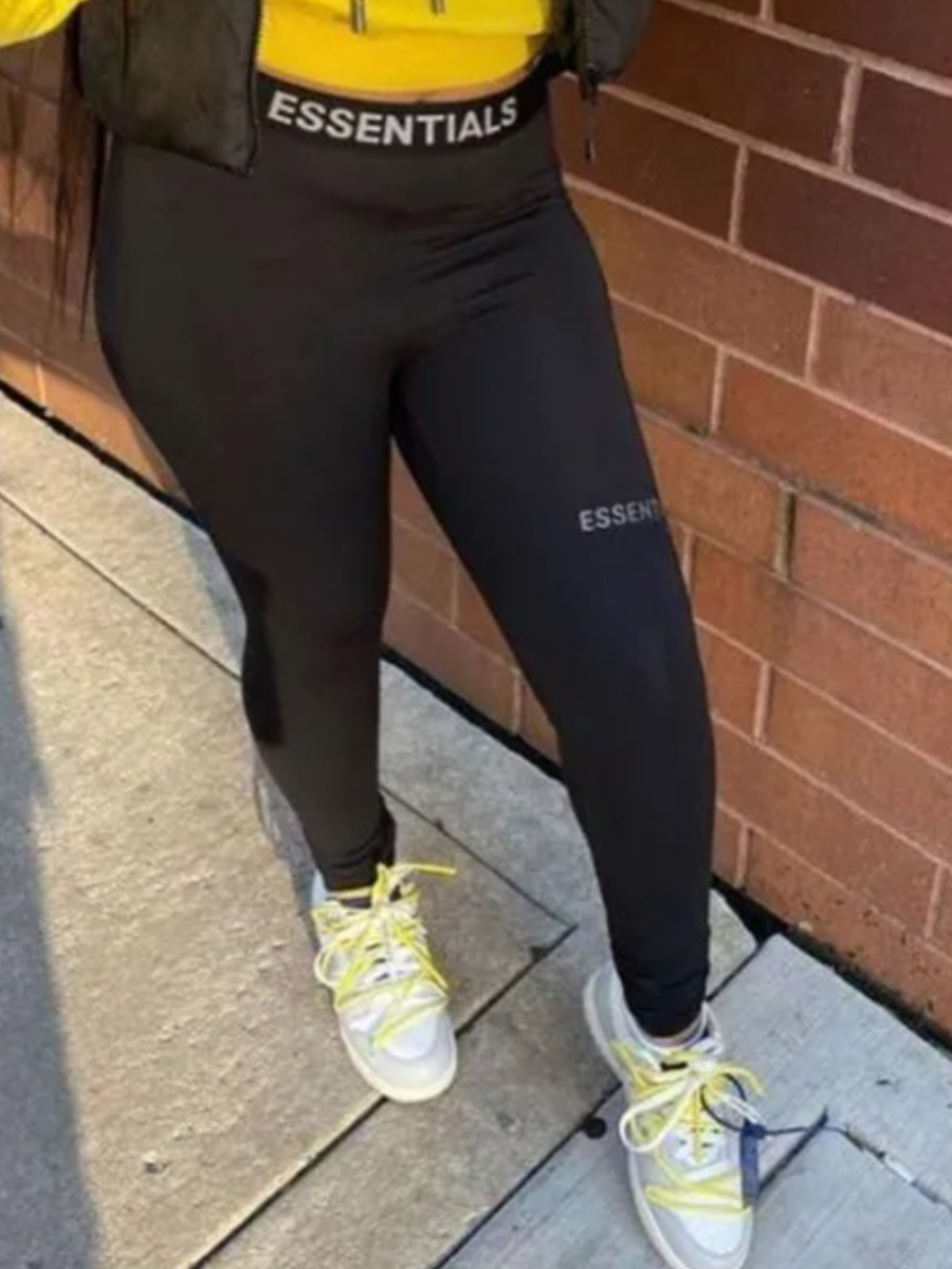 LW Mid Waist Essentials Letter Print Pants
