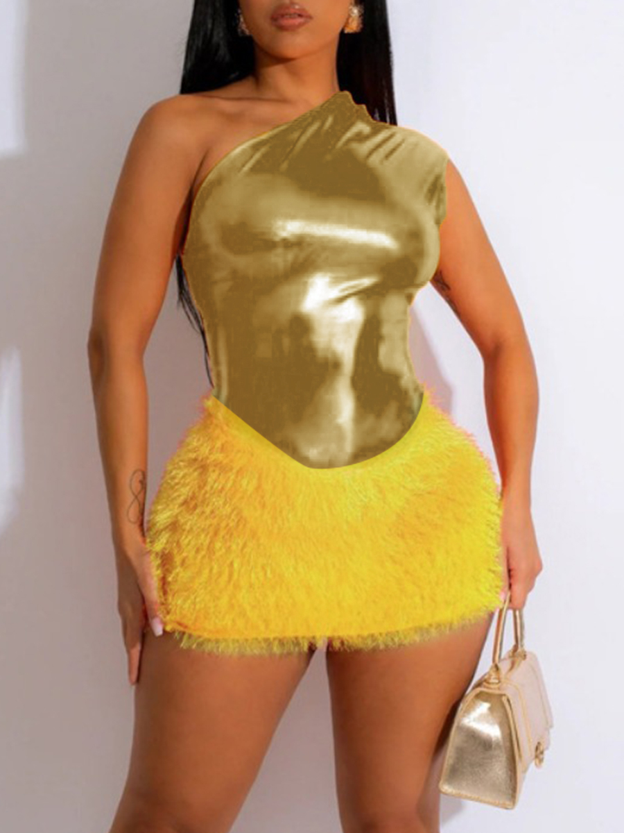 LovelyWholesale One Shoulder Plush Bodycon Dress Summer Sleeveless Elegant Feathers One Shoulder Spring Summer 2024