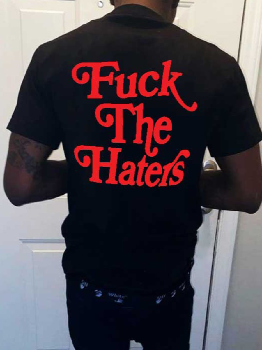 LovelyWholesale Men Letter Print Regular Fit T-shirt Summer Short Sleeve Casual Round Neck Spring Summer 2024