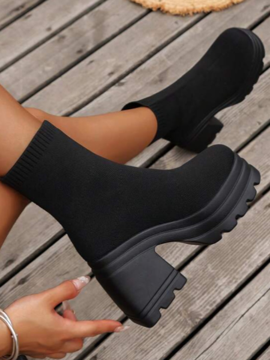 LW Round Toe Platform Booties