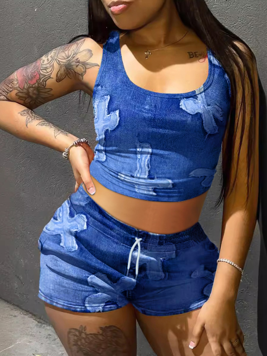 LW Plus Size Crop Top Cross Decor Shorts Set