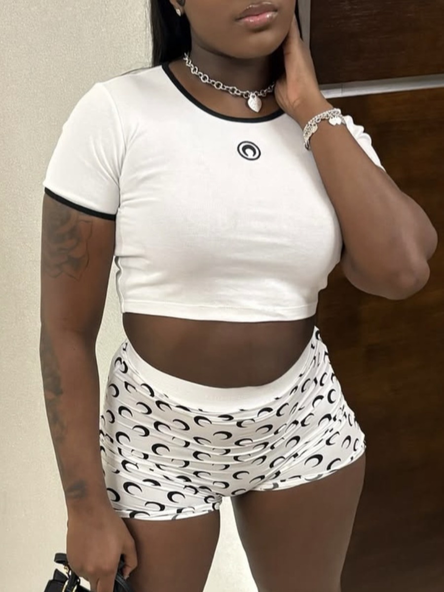 LW Casual Polyester Round Neck Pattern Geometric Short Sleeve Two-piece Shorts Set